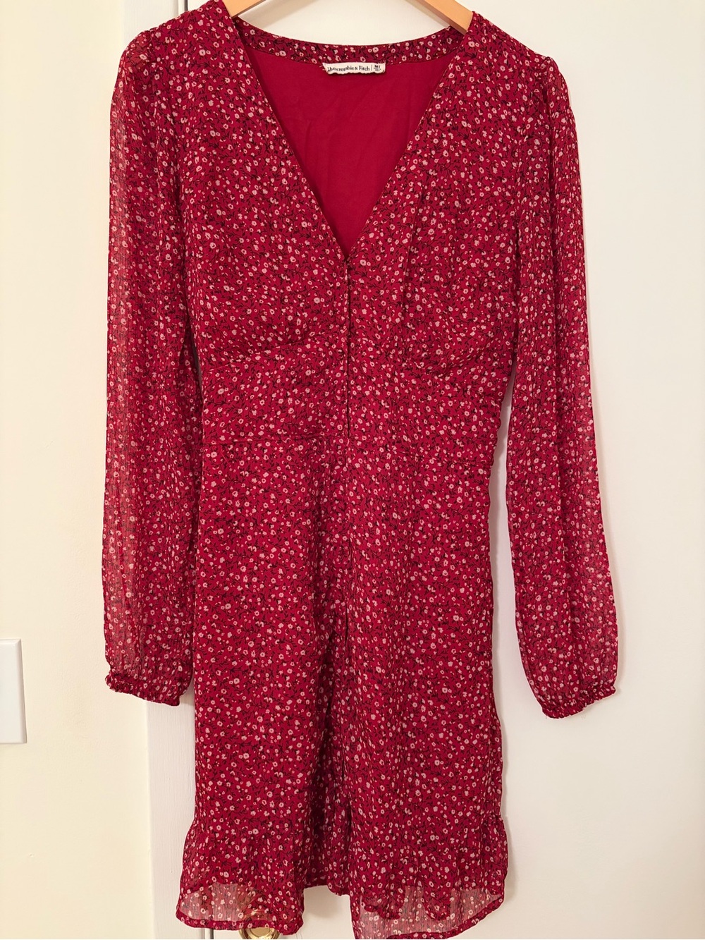 Abercrombie & Fitch Red Floral V-Neck Long Sleeve Dress
